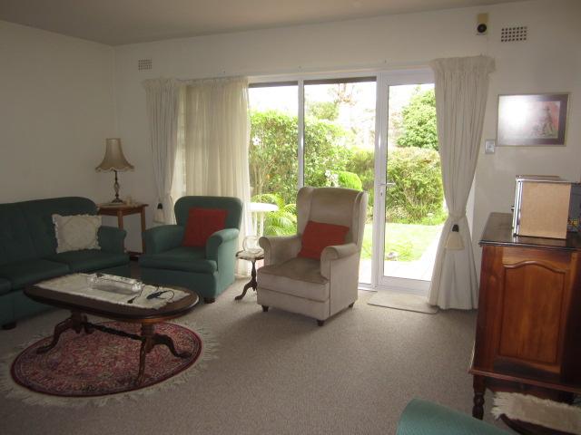 To Let 2 Bedroom Property for Rent in Somerset West Western Cape